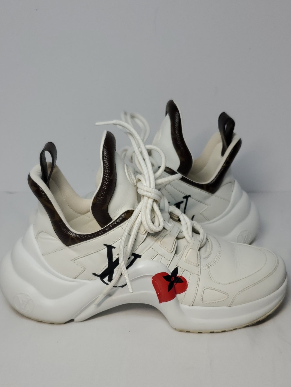 Authentic Louis Vuitton Archlight Game On Sneakers Size 39